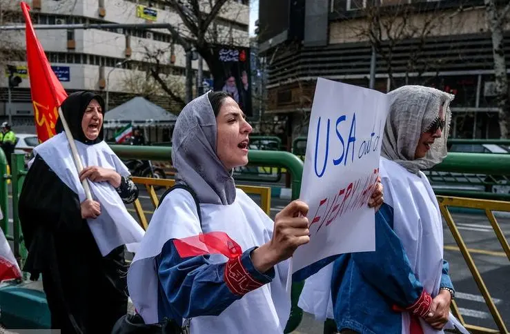 تصاویر؛ زنان کفن‌پوش تهران