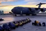 نماز خواندن کلاه‌سفیدها پس از کمک در زلزله ونزوئلا
