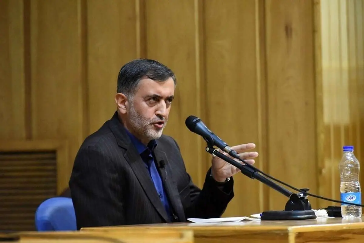 گنجی: اخیرا فردی بنا بر ماهیتِ خبرنگاری به زندان نیفتاده است