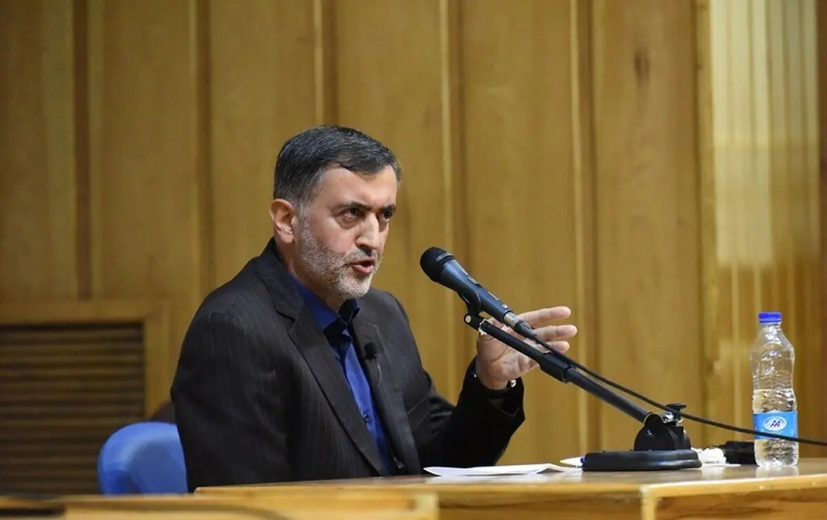 گنجی: اخیرا فردی بنا بر ماهیتِ خبرنگاری به زندان نیفتاده است