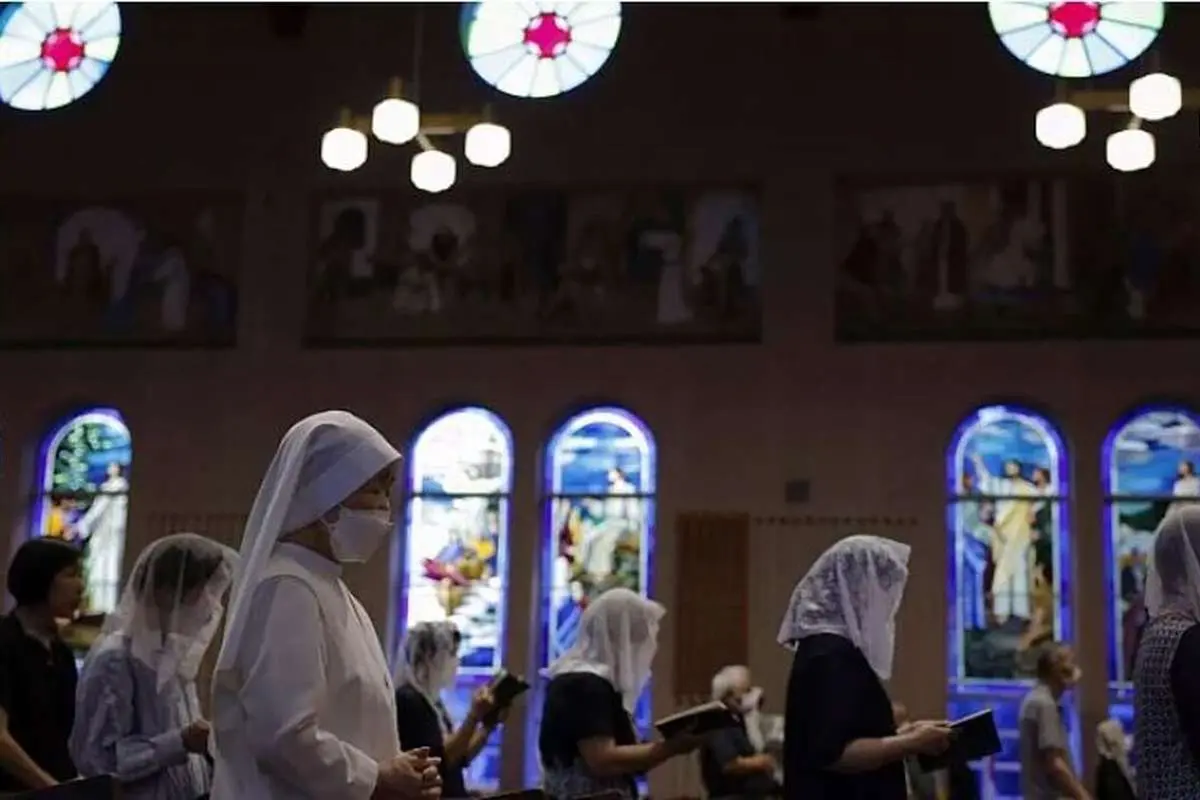 بزرگداشت یاد قربانیان حمله اتمی به ناگاساکی همزمان با افزایش نگرانیها از وقوع طوفان در ژاپن