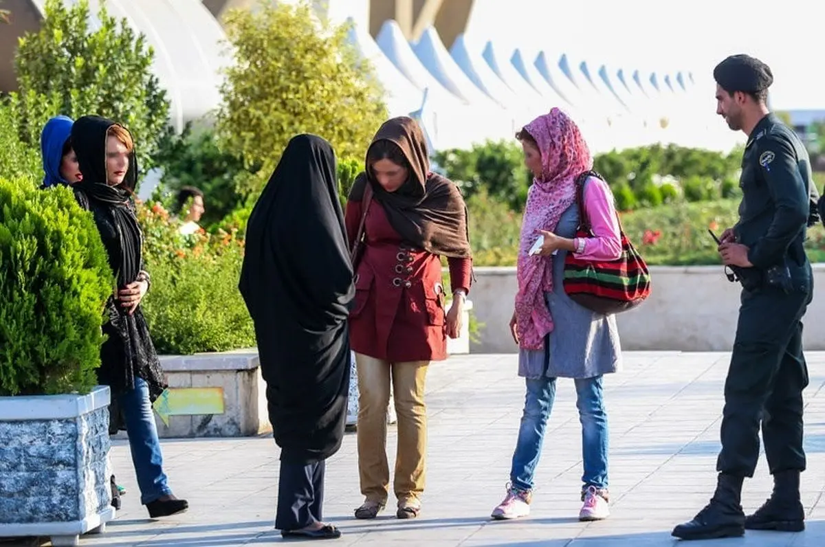 ادعای عجیب جوان علیه مخالفان حجاب اجباری