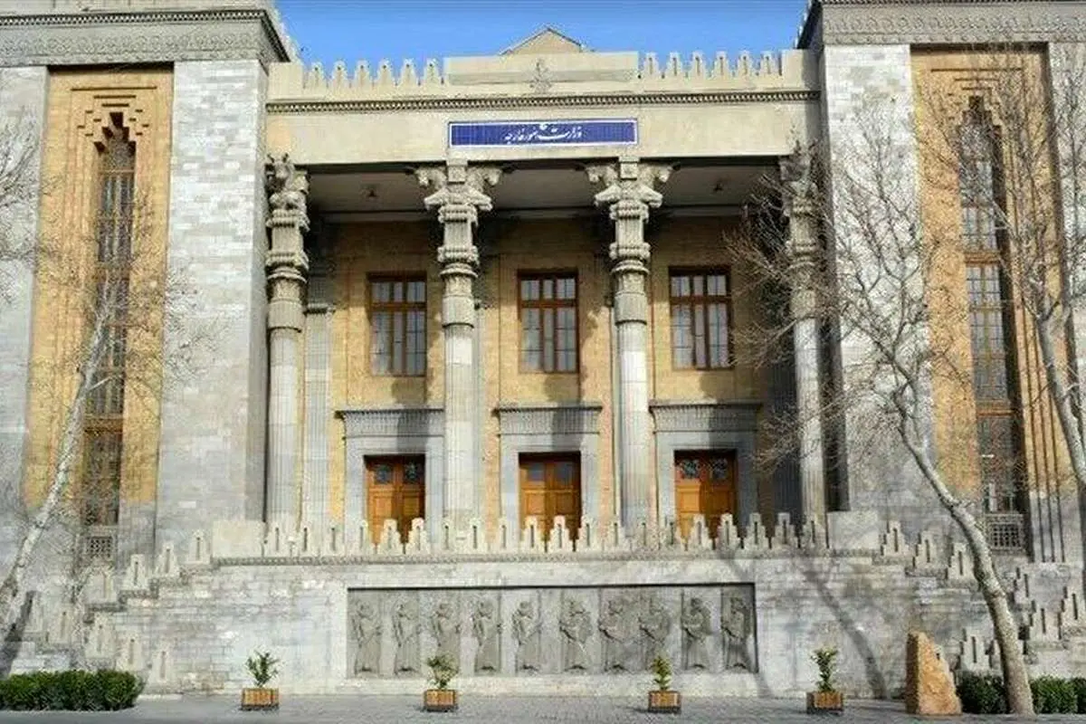 احضار سفیر انگلیس به وزارت خارجه به خاطر توئیت روز خبرنگار