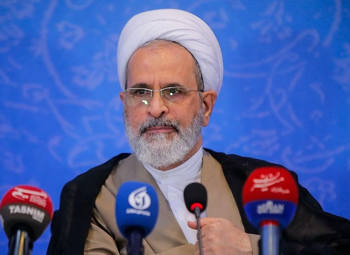 مدیر حوزه‌های علمیه: اگر در حوزه «تبلیغ» خود را به ایران محدود کنیم، ساقط خواهیم شد