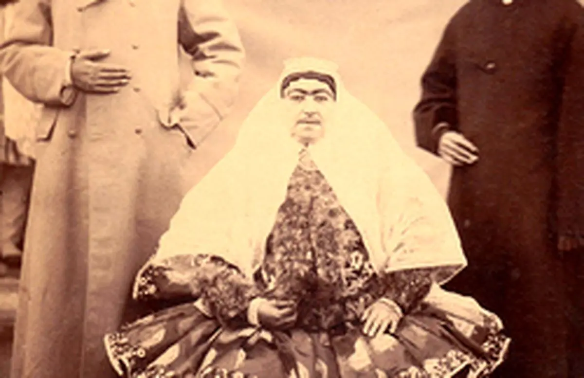 عکسی از شکوه السلطنه، مادر مظفرالدین شاه قاجار