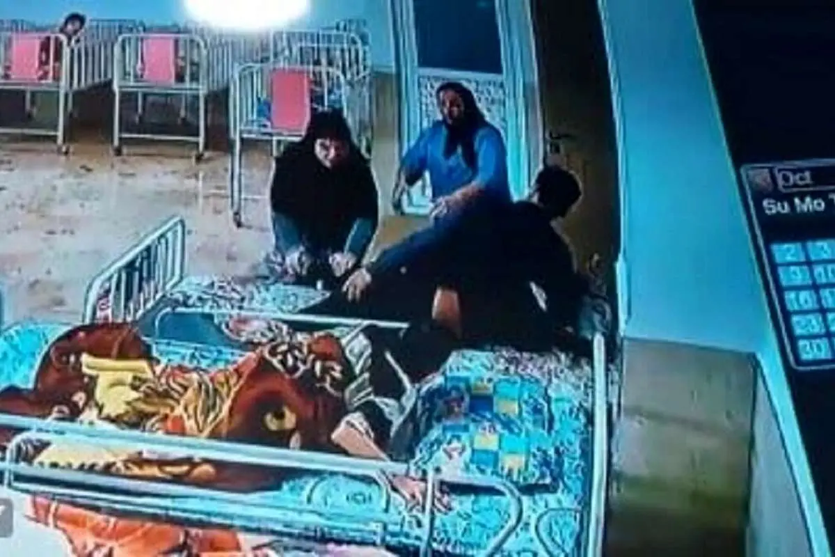 (ویدئو) تصاویر تکان‌دهنده از ضرب و جرح معلولان ذهنی در بوشهر