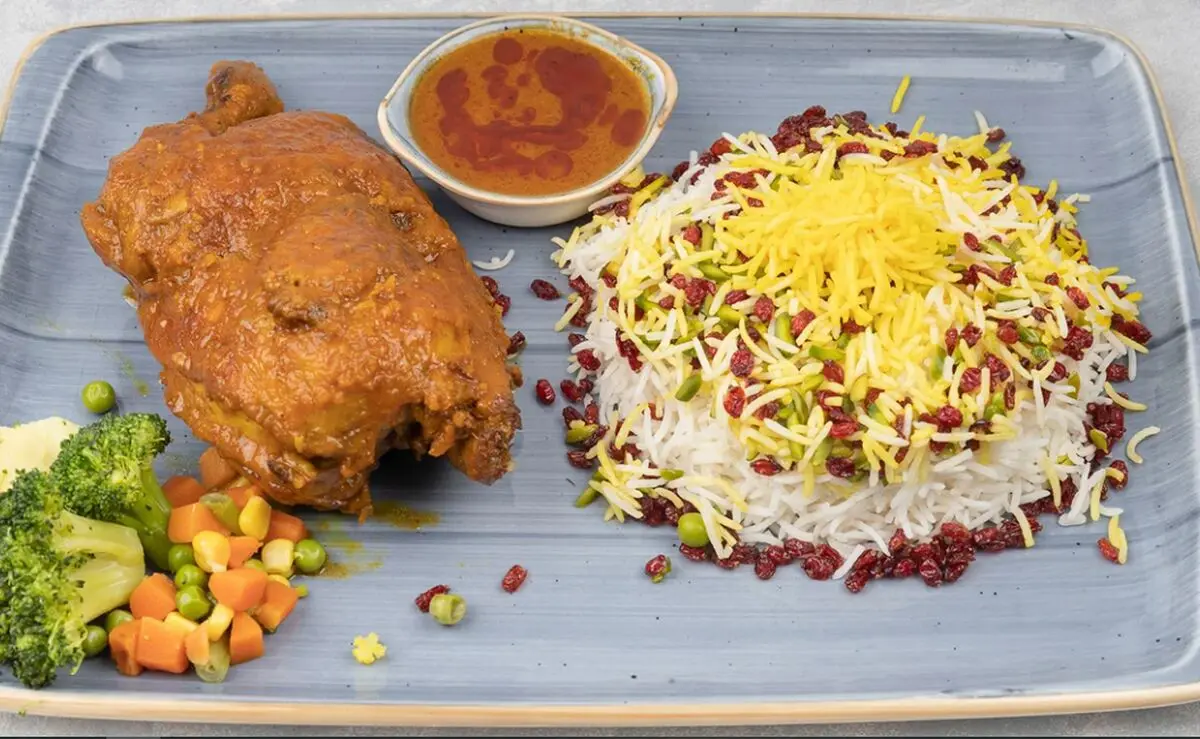 طرز تهیه زرشک پلو با مرغ مجلسی رستورانی