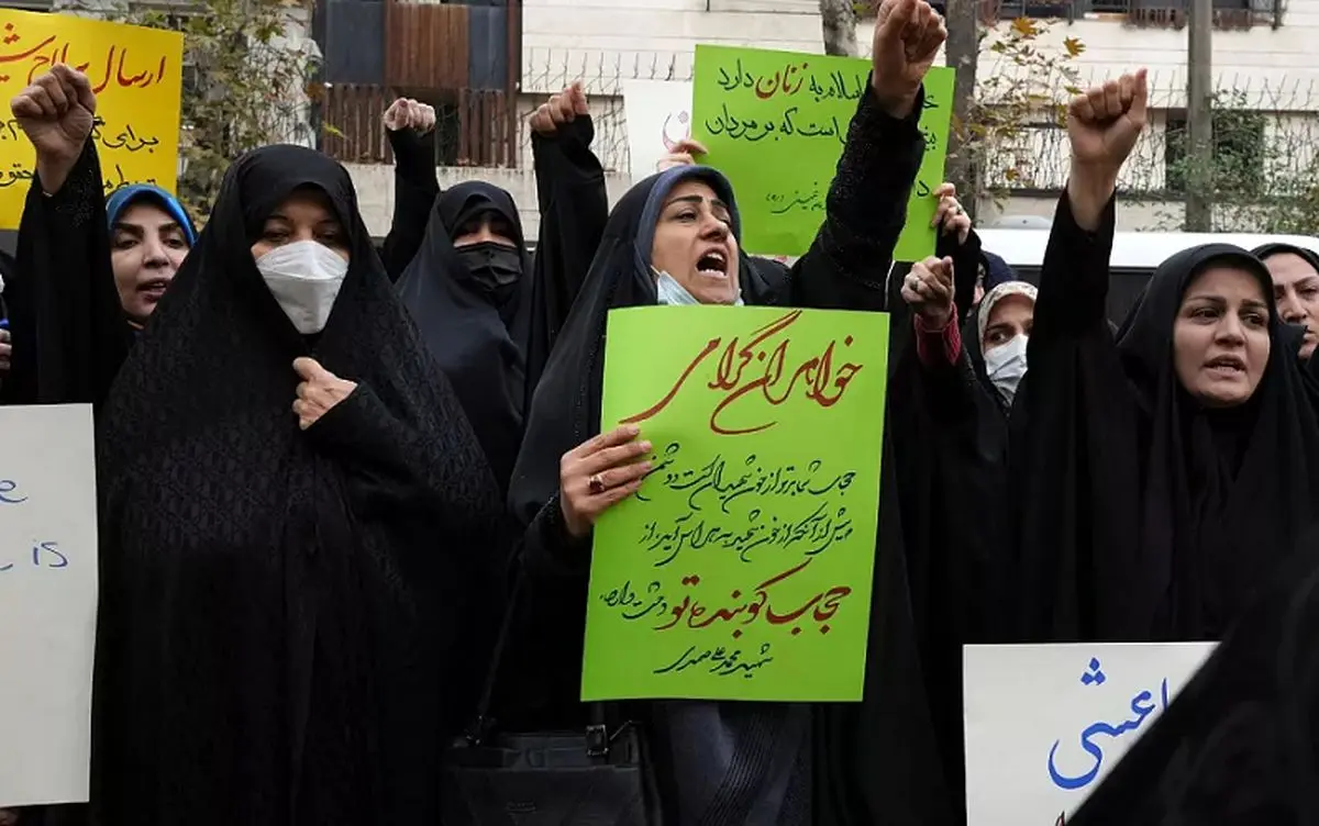 روزنامه اصولگرا: با اجرای لایجه حجاب شاهد درگیری‌هایی مانند نارنجستان خواهیم بود