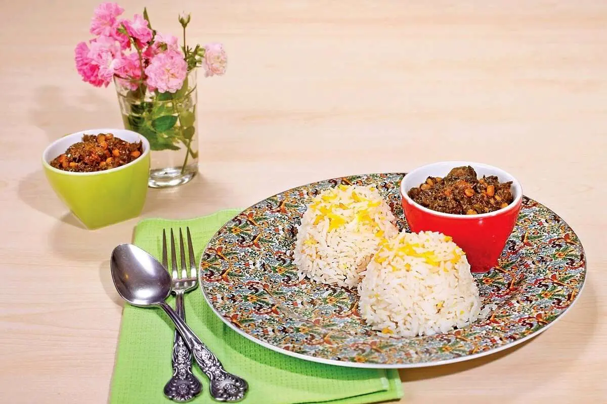 یک غذا مندرآوردی از ترکیب دو خورش سنتی!