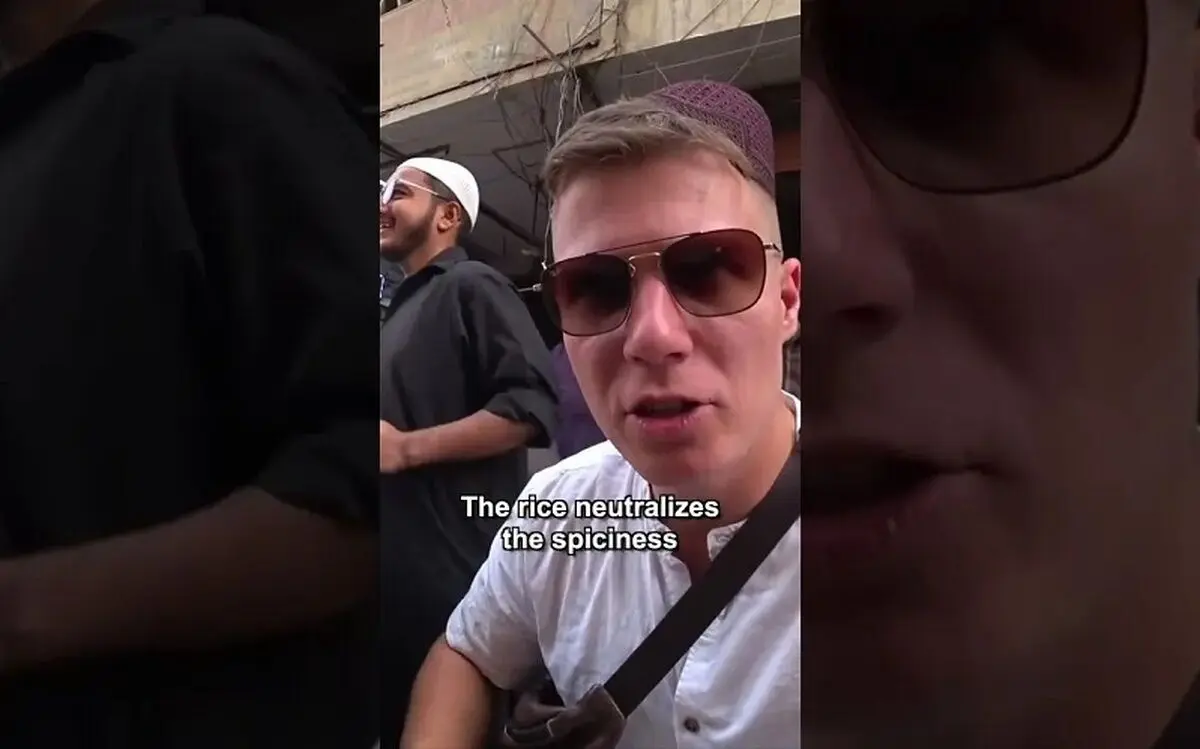 (ویدئو) واکنش جالب یک خارجی به چلو گوشت یک دلاری