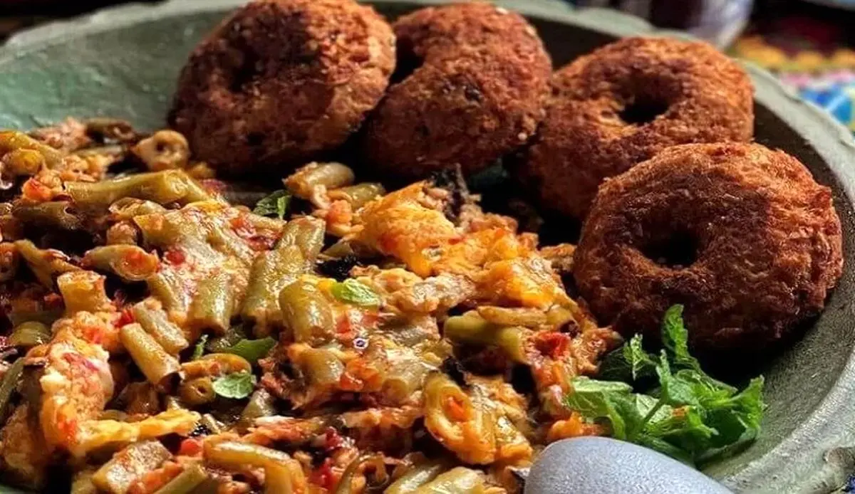“املت لوبیا یا گل در چمن”، غذایی ساده و لذیذ گیلانی
