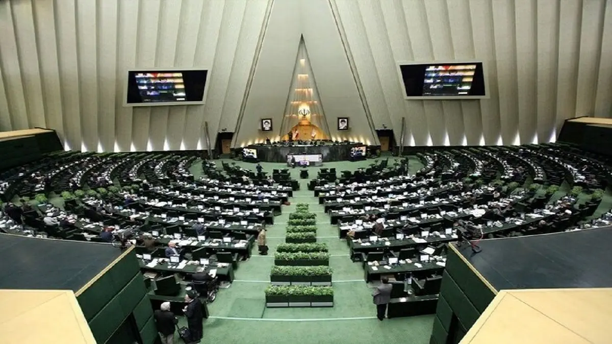 پیش ثبت نام بیش از ۲۲۰ نماینده فعلی مجلس برای انتخابات اسفند/ قالیباف هم ثبت نام کرد