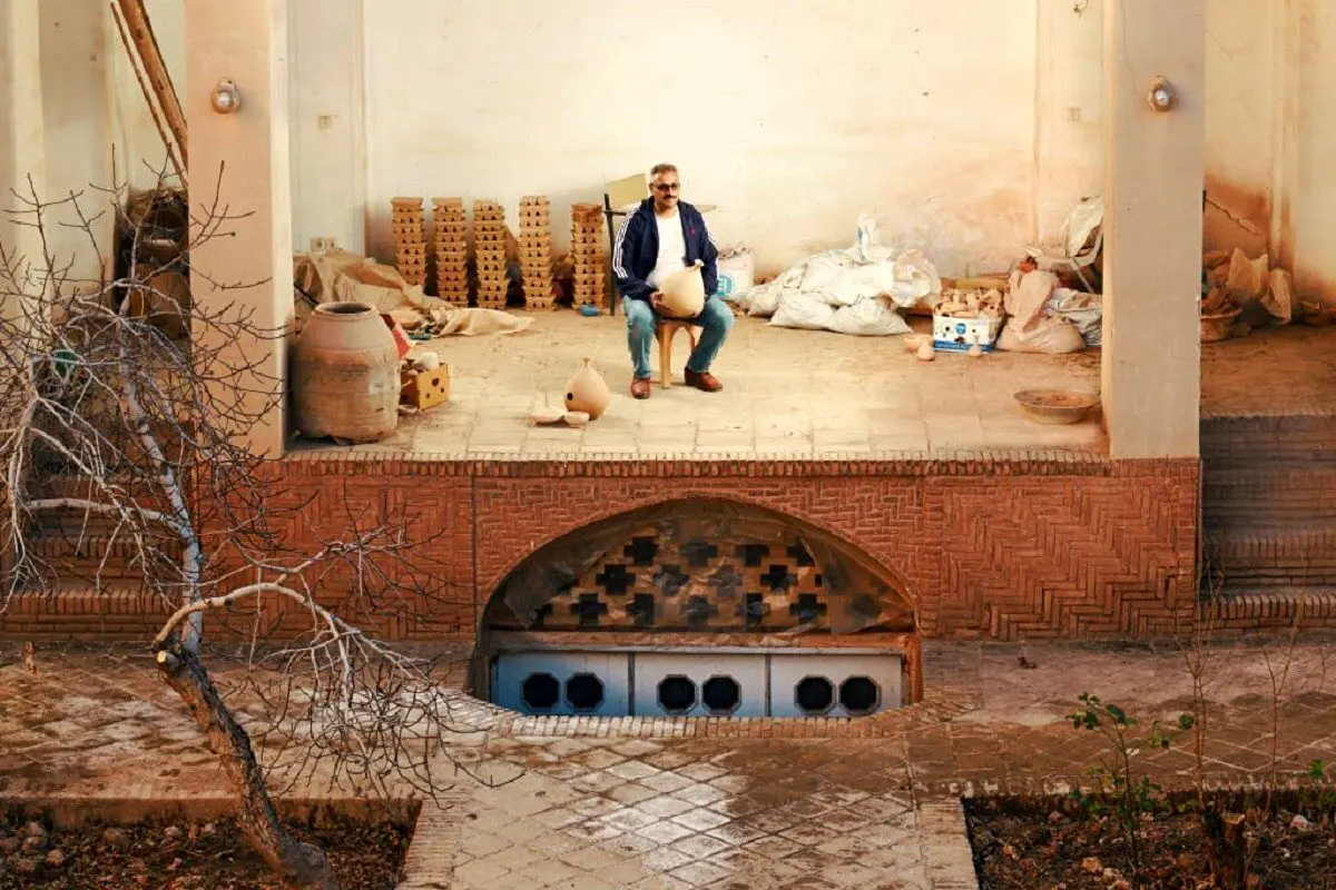 (ویدئو) این مرد کاشانی کوزه‌ها را تبدیل به ساز جادویی می‌کند!