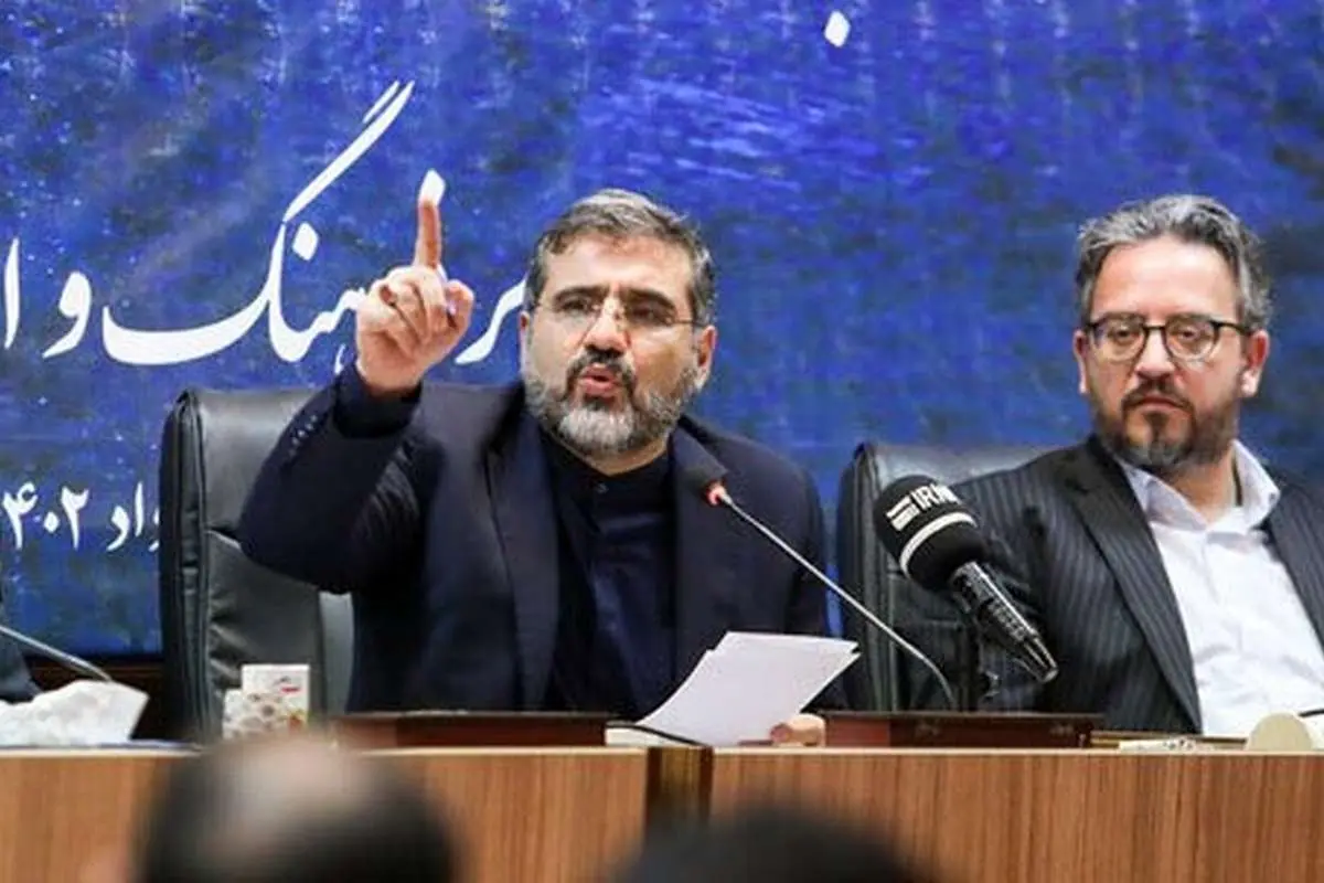 وزیر ارشاد: نمی‌توانیم به قاضی بگوییم چه حکمی برای هنرمندان صادر کند