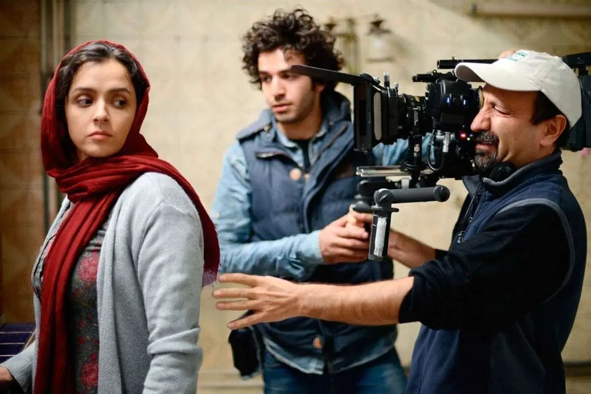 لطفا فیلم بساز!