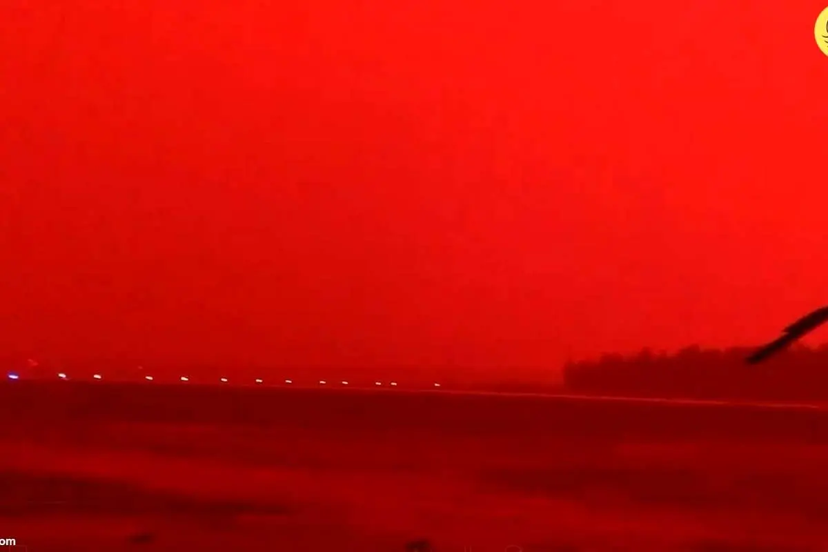 (ویدئو) آسمان کانادا رنگ خون به خود گرفت