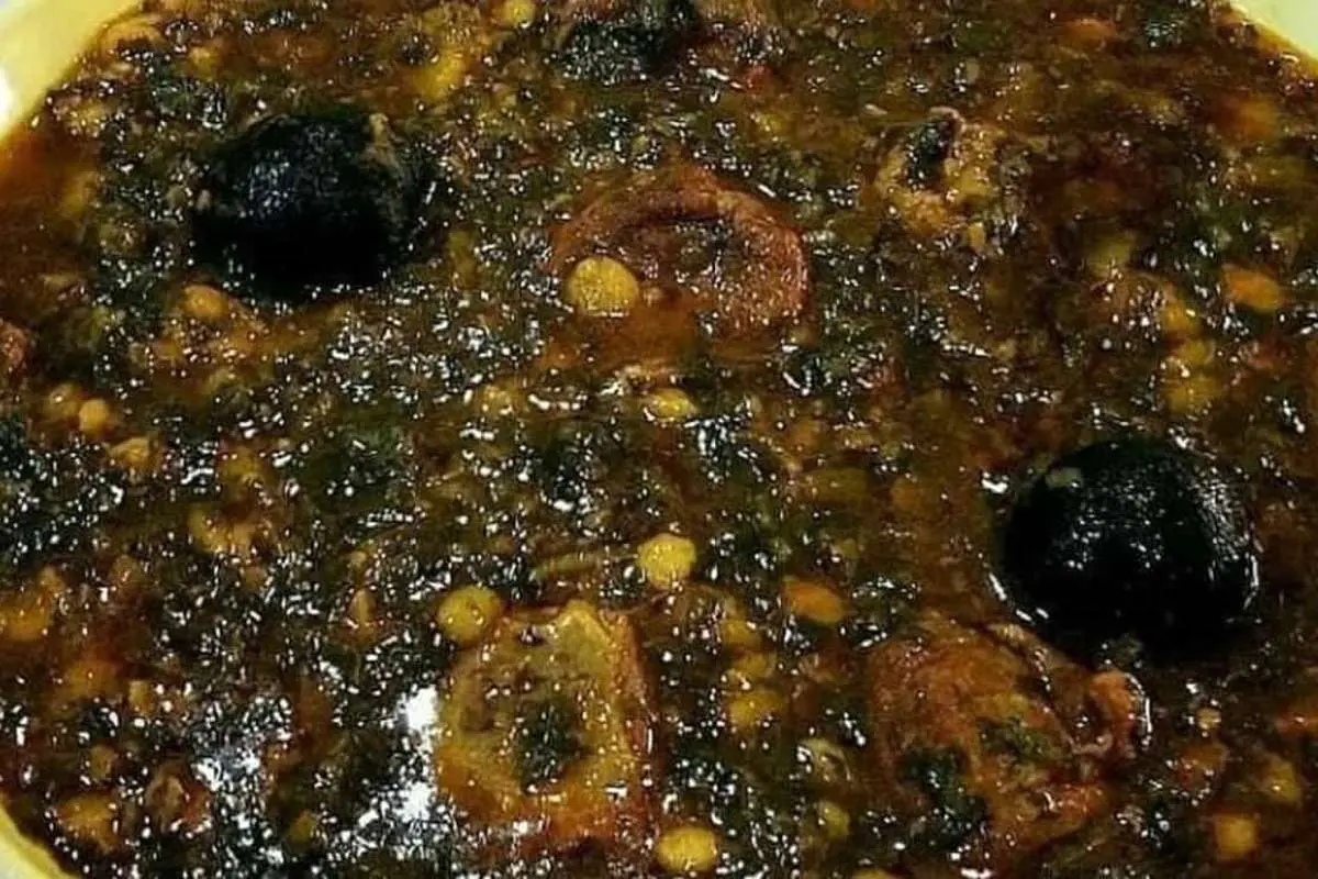 طرز تهیه خورش خرفه خوشمزه با لوبیا چشم بلبلی