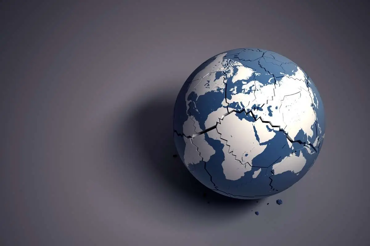 کمربندها را محکم ببندید؛ شوک‌های اقتصادی در راه هستند!