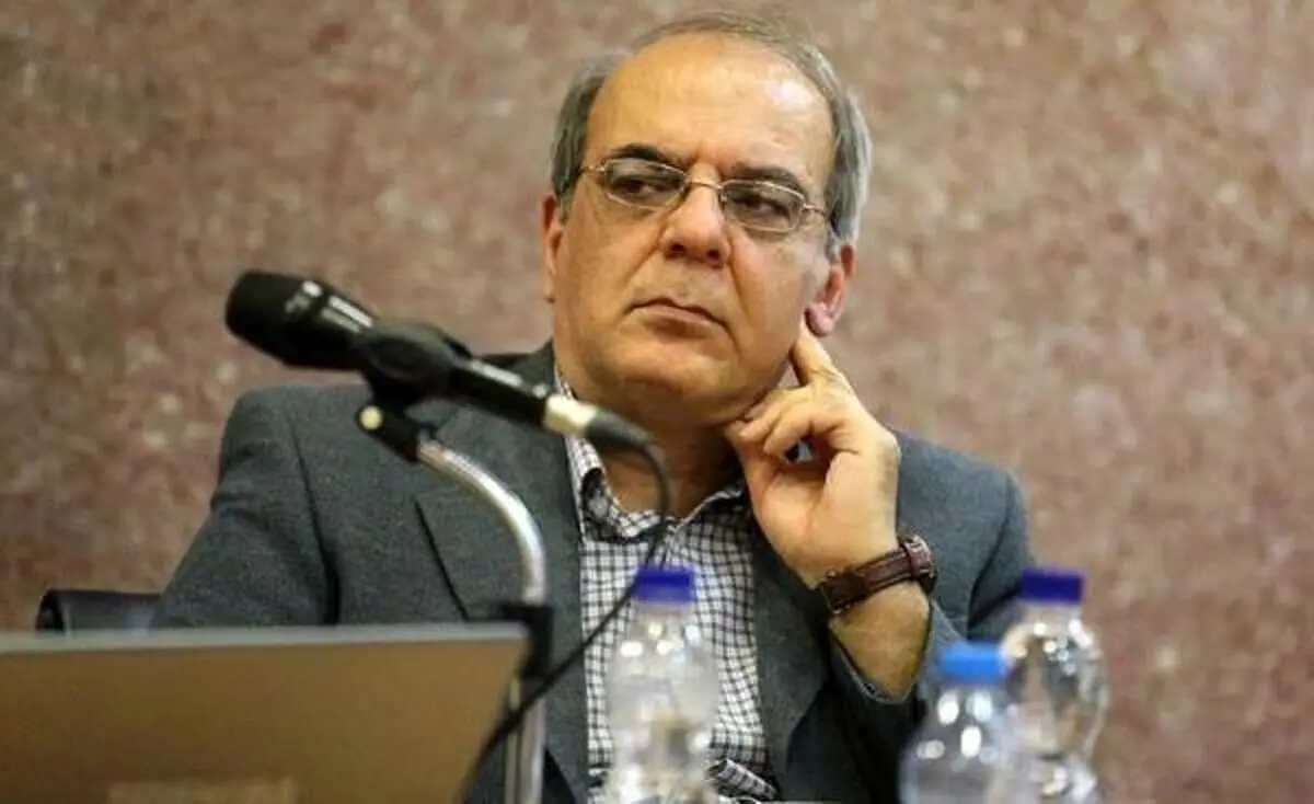 انتقاد عباس عبدی از تدریس مجری صداوسیما در دانشگاه شریف