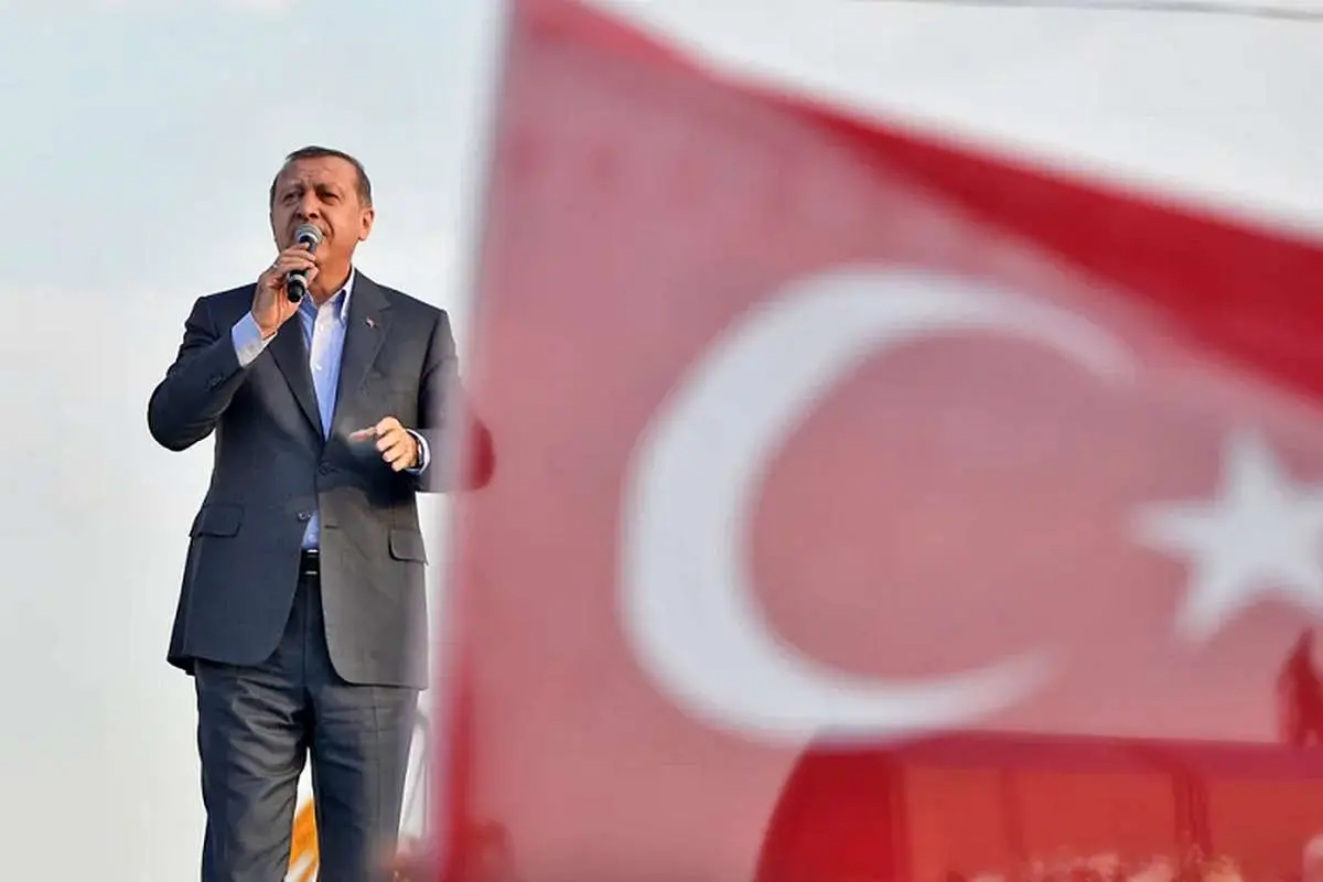 در سر اردوغان چه میگذرد؟