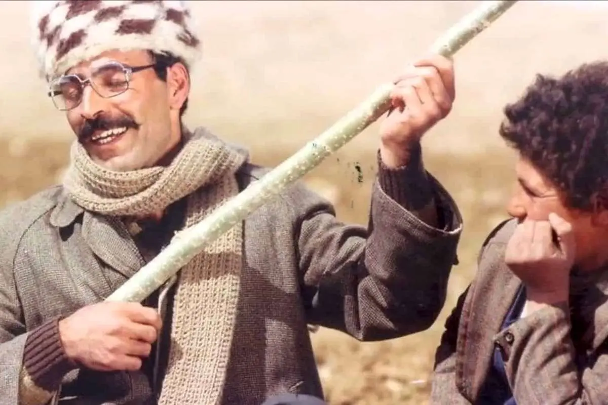 چهره عبوس سیاسی صمد را «ما» ساختیم