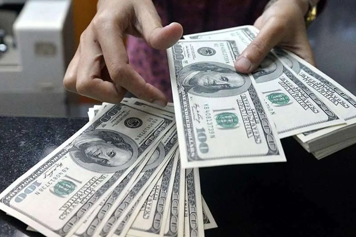 قیمت دلار از بازه مشخص خارج می‌شود؟