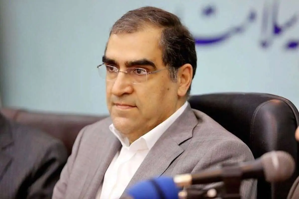 قاضیزاده هاشمی: هرگز درخواست اقامت موقت یا کاری در کانادا نداشتهام