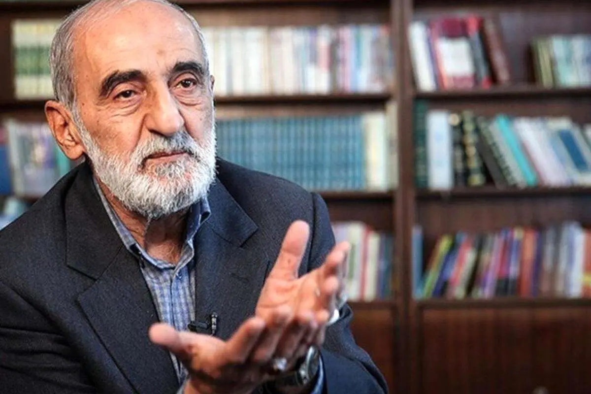 واکنش شریعتمداری به انتقاد روحانی از اخراج اساتید دانشگاه