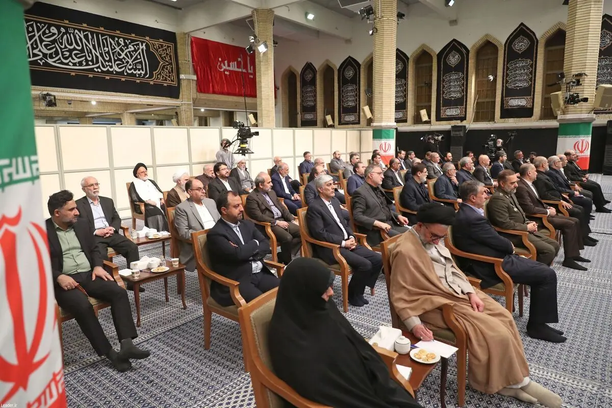(تصاویر) دیدار رئیس‌جمهور و اعضای هیئت دولت با رهبر انقلاب