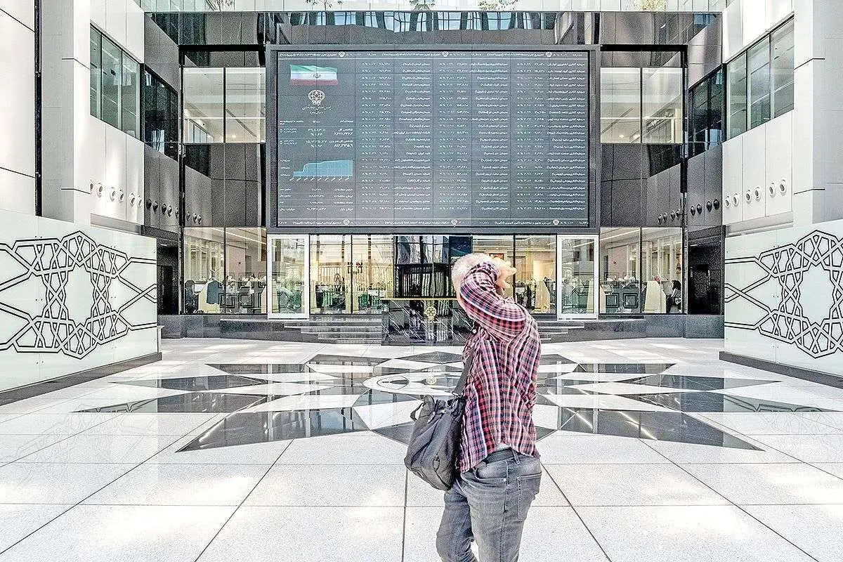 بورس در مرداب مرداد