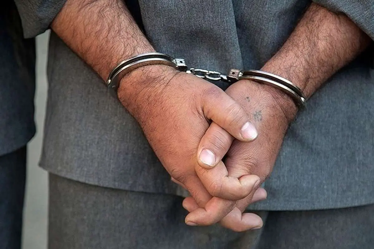 بازداشت قمهکش نیمه برهنه خیابانهای تهران