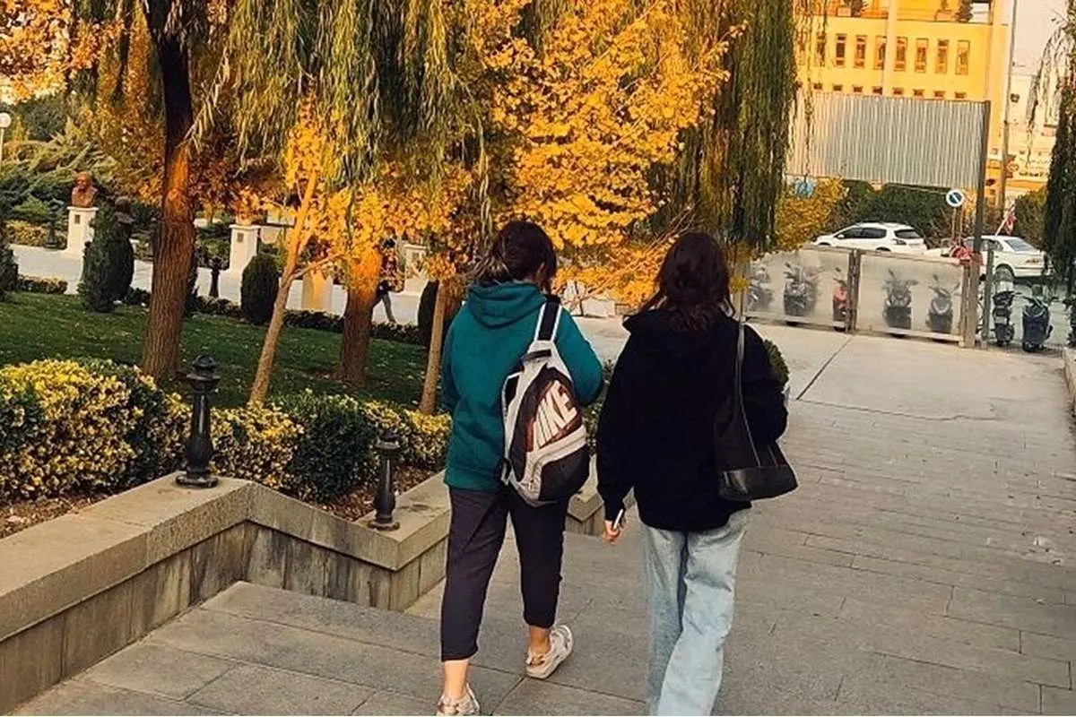 مهاجری: این همه شاخ و شانه کشیدن فقط برای ۶ درصد خانم بیحجاب؟