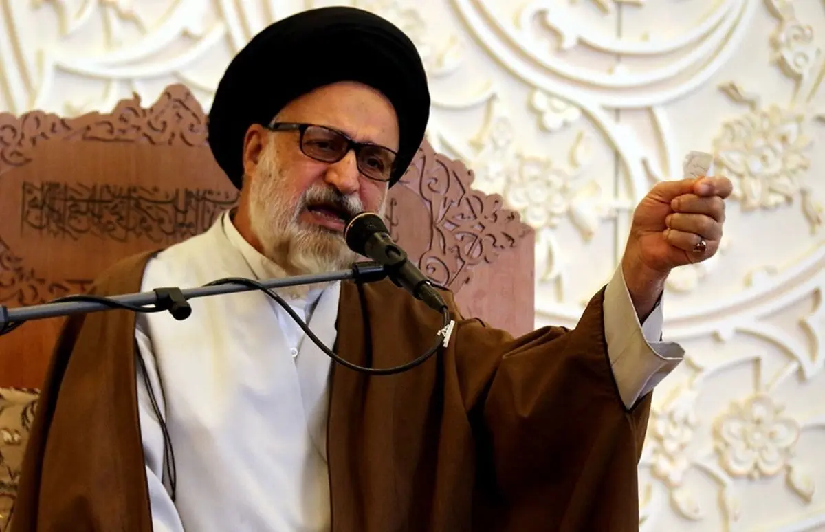 امام‌ جمعه شیراز: هم زنان و هم مردان باید مسئله حجاب را رعایت کنند