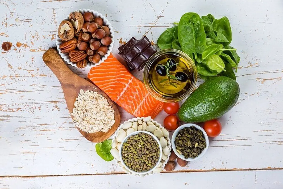 کسانی که قند دارند چه چیز‌هایی بخورند؟/ لیست مواد غذایی پایین آورنده قند خون