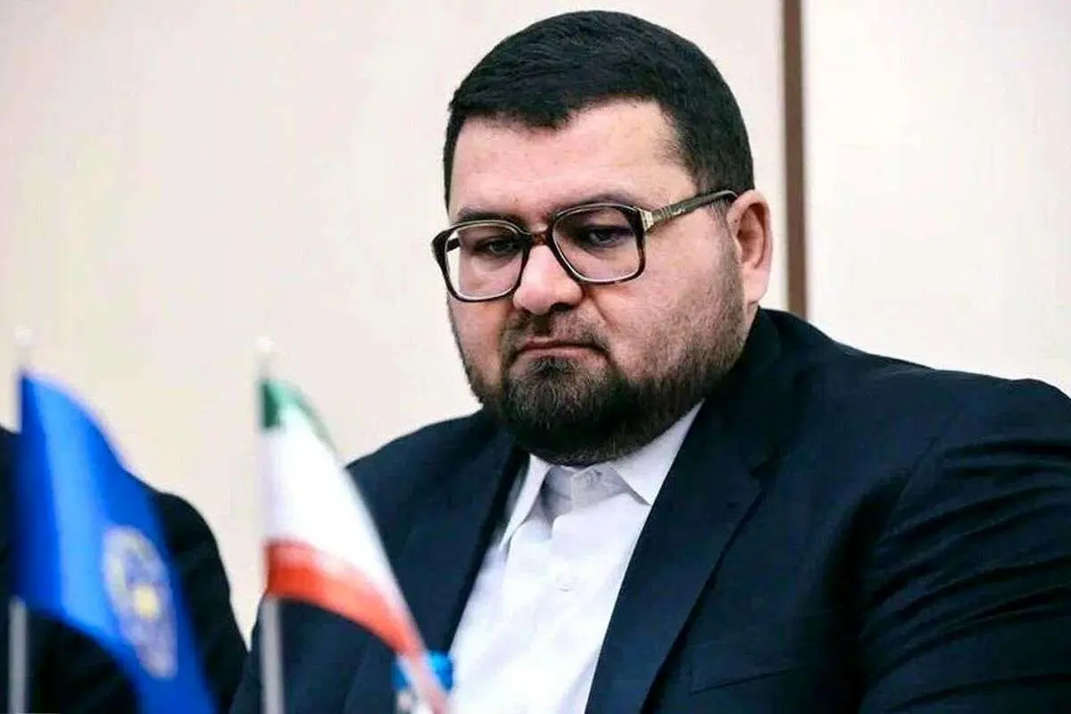 نماینده مجلس: وکالت بقالی نیست که بدون تخصص، پروانه صادر کنید