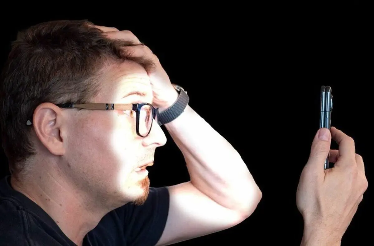 آیا دارک مود (Dark Mode) واقعاً از چشم‌ها محافظت می‌کند؟