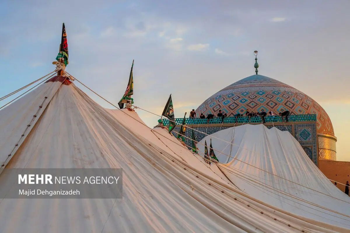 (تصاویر) مراسم سنتی پوش کشی در مسجد جامع یزد