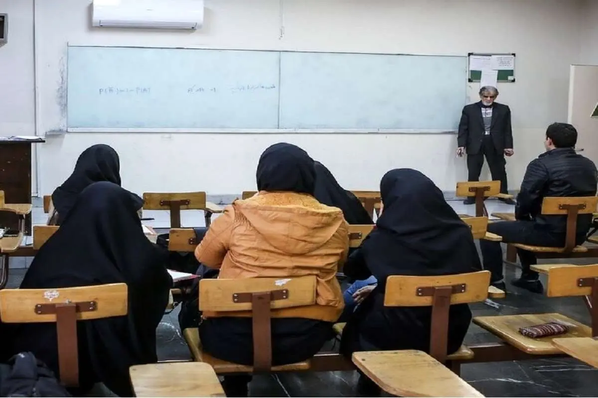 انتقاد روزنامه اطلاعات از اخراج اساتید: پژمردگی جامعه ارتباط مستقیم با اعتبار دانشگاه دارد