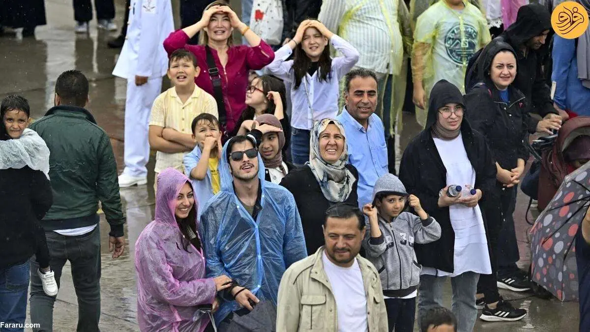 (تصاویر) استقبال از نمایشگاه تکنوفست زیر باران