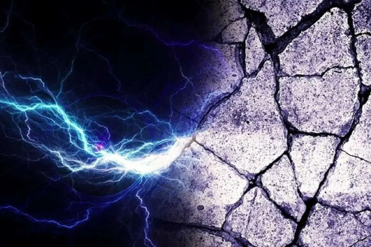 چرا زمان زلزله آسمان نورانی میشود؟