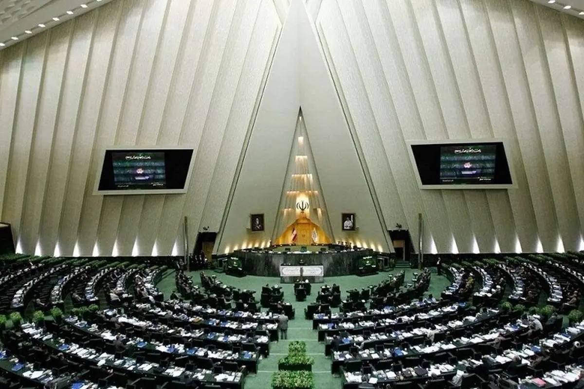 دفاع تمام قد یک نماینده از لایحه حجاب و عفاف