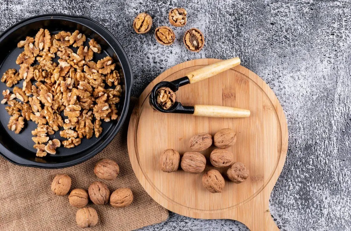 با گردو رژیم غذایی بگیرید