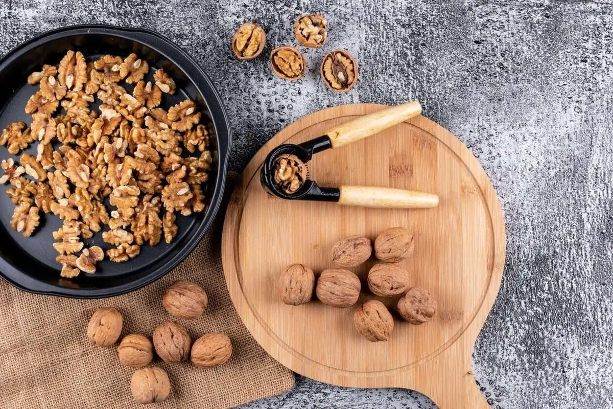 با گردو رژیم غذایی بگیرید