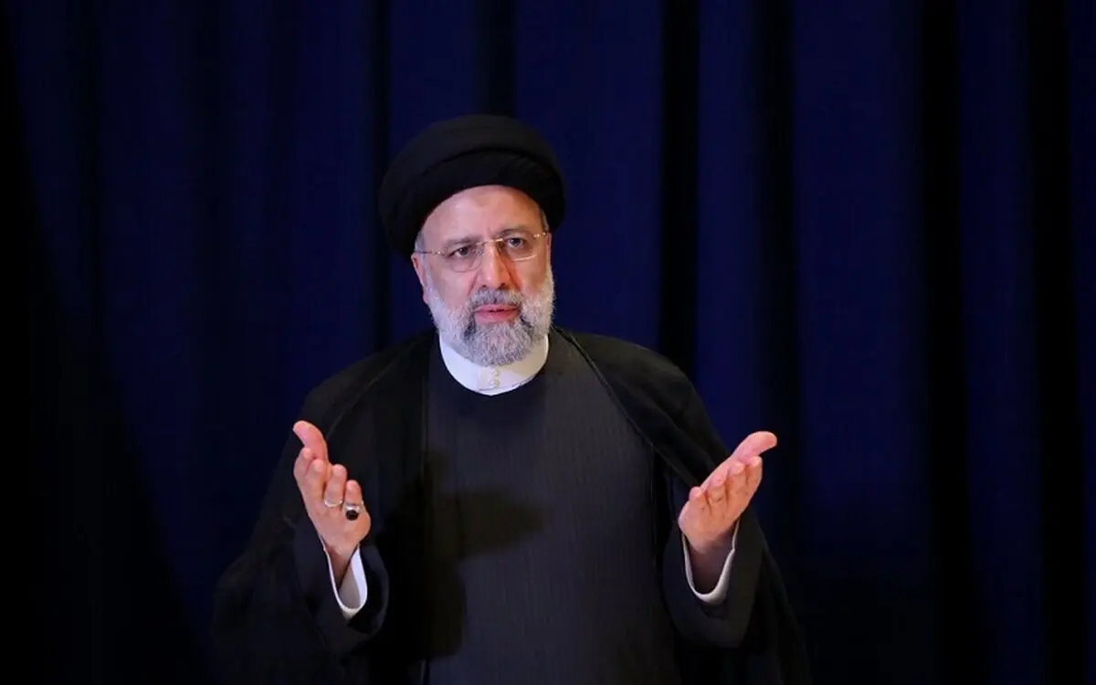 استاد دانشگاه امام صادق: دولت، چون کار قابل دفاع ندارد، به دنبال کارنامه سازی است