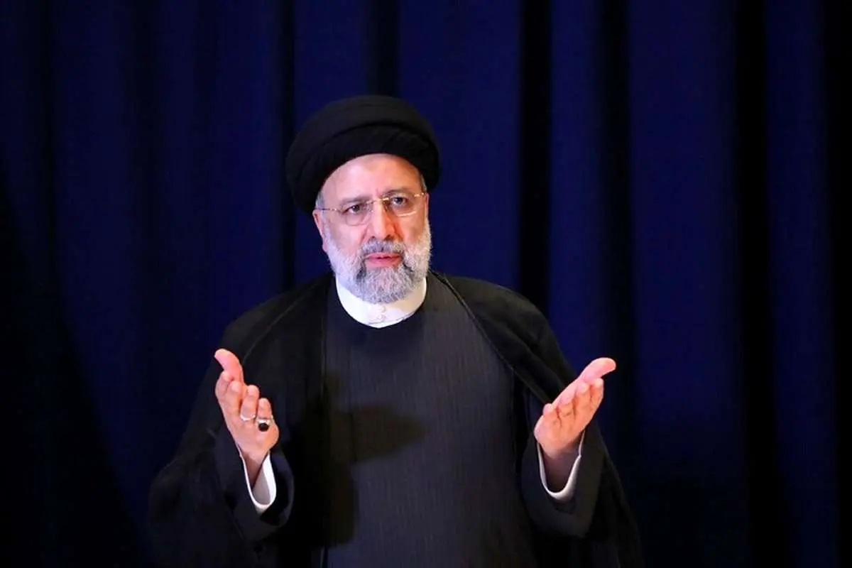 استاد دانشگاه امام صادق: دولت، چون کار قابل دفاع ندارد، به دنبال کارنامه سازی است