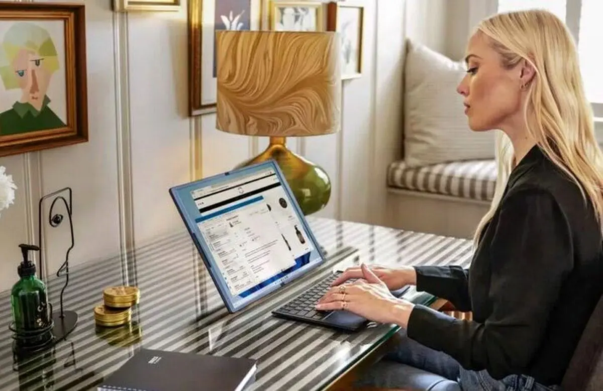 اچ‌پی از لپ‌تاپ Spectre Fold با نمایشگر تاشو ۱۷ اینچی رونمایی کرد