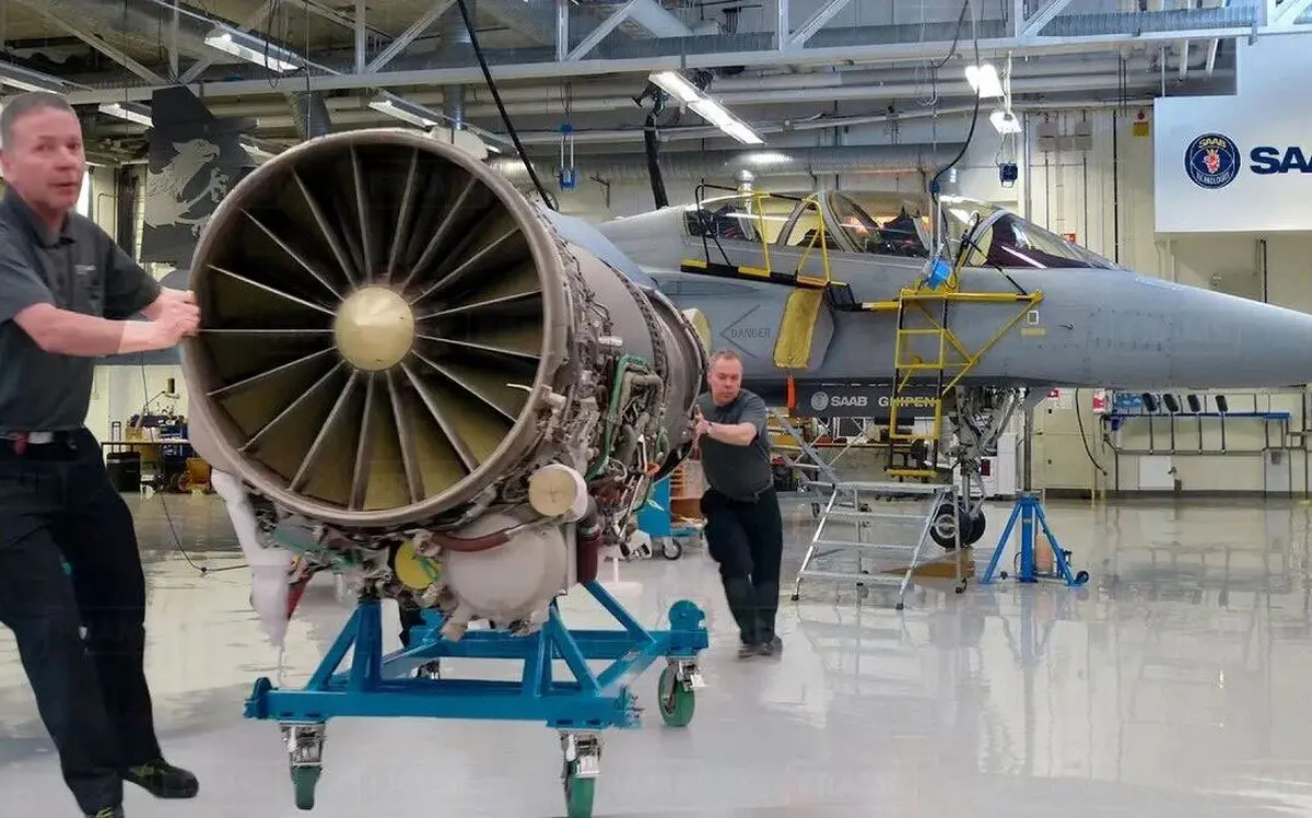 (ویدئو) فرایند تولید جت جنگنده در پیشرفته ترین کارخانه های جهان