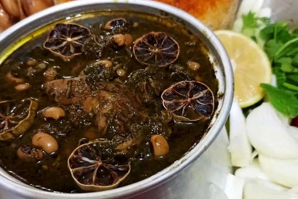 (ویدئو) پخت قرمه سبزی به روش عجیب هندی‌ها!