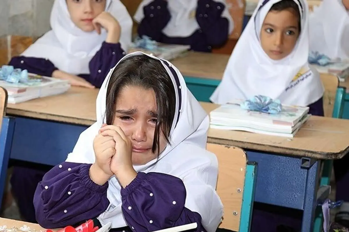 با اضطراب کودکان در روز‌های اول مدرسه چه کنیم؟