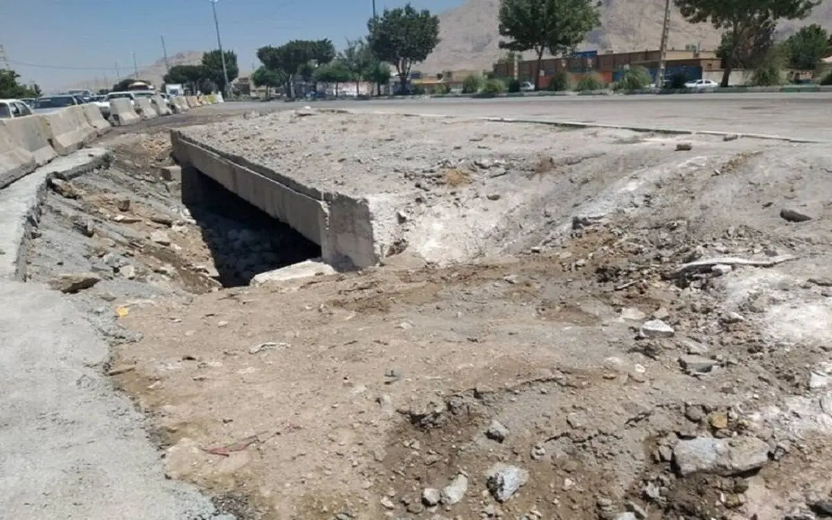 ویدیویی تکان دهنده از تخریب بتن و سرقت میلگرد پل‌های بین شهری